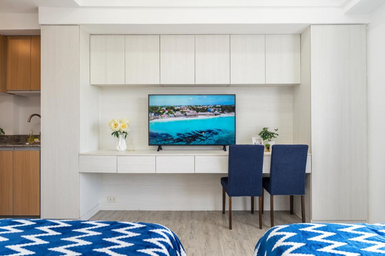 732 Express Condotel, 3 Minutes To Airport, With Gym & Pool Fast Wi-Fi, Free Netflix Lapu-Lapu City Luaran gambar